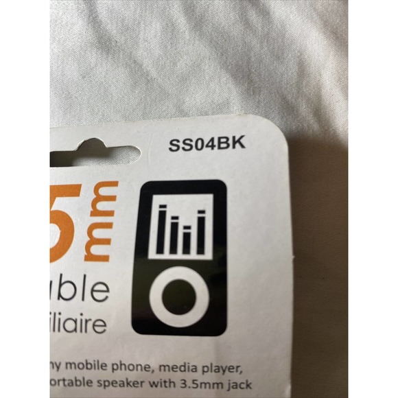 Luxtronic 3 ft (900 mm) length 0.138 inch (3.5 mm) black aux cable ss04bk - Picture 5 of 7